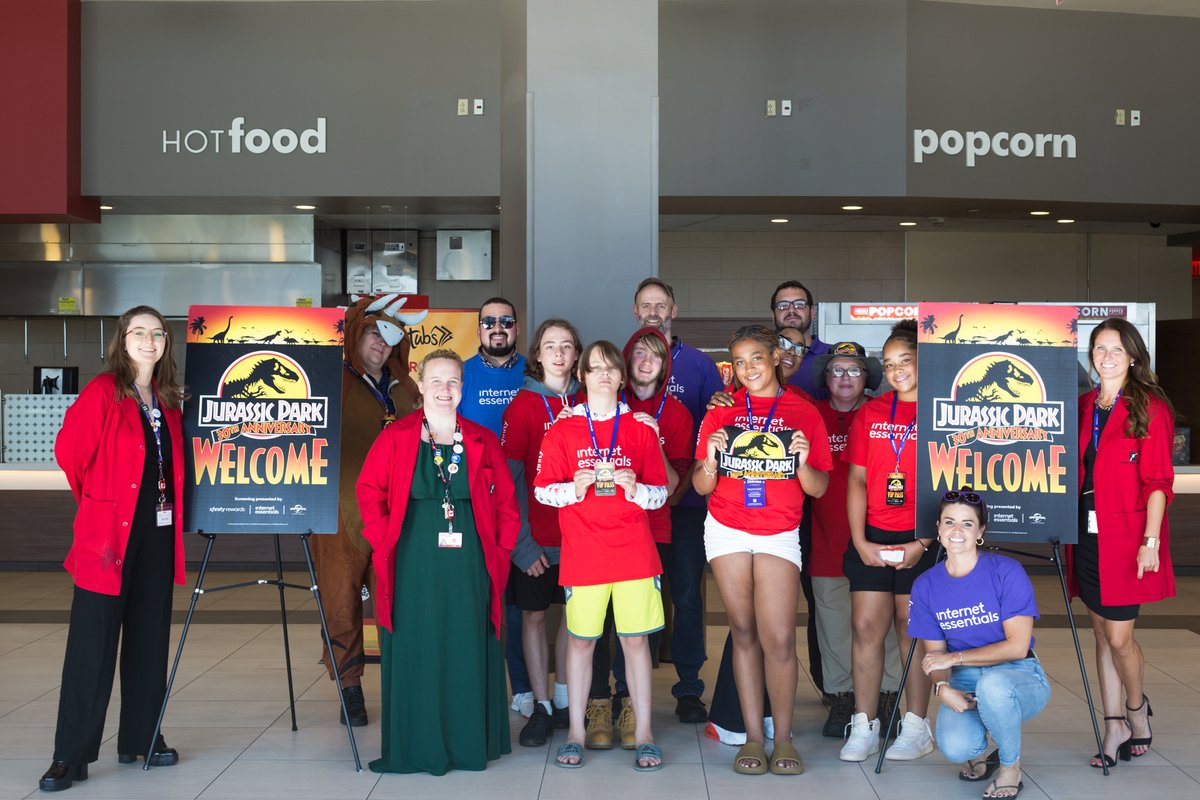 ComcastNewEng's tweet image. Last night we had a blast hosting @bcyfcenters members at a screening of Jurassic Park, where we also shared info about our #InternetEssentials program and the Affordable Connectivity Program. More on #ACP here: xfinity.com/learn/internet…