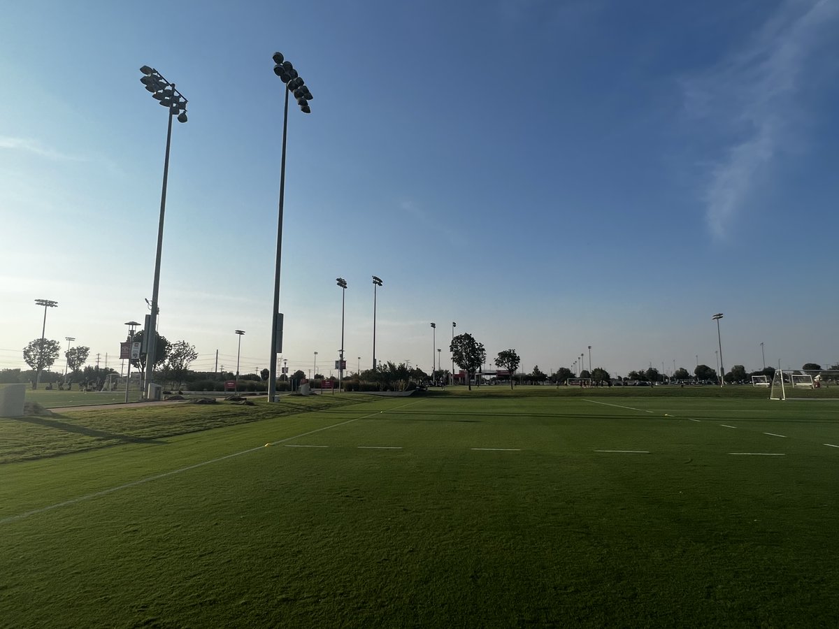 CoachJohnBena's tweet photo. A great week at our first US Soccer #BCourse In-Person Meeting. Met an amazing group of coaches and educators! A special thanks to @FCDallas for the use of their facilities and players for our training sessions! Looking forward to November! #BetterEveryDay https://t.co/51dQxMpg96