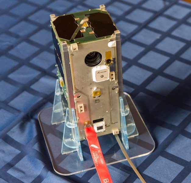 Hi everyone! A little interesting fact about the older brother of CubeBel-2:
CubeBel-1 was launched in 2018 on October 29 and was our first experimental model. Now it still is orbiting the Earth and in exploitation, counting the days until his well-deserved retirement.
 #BSU