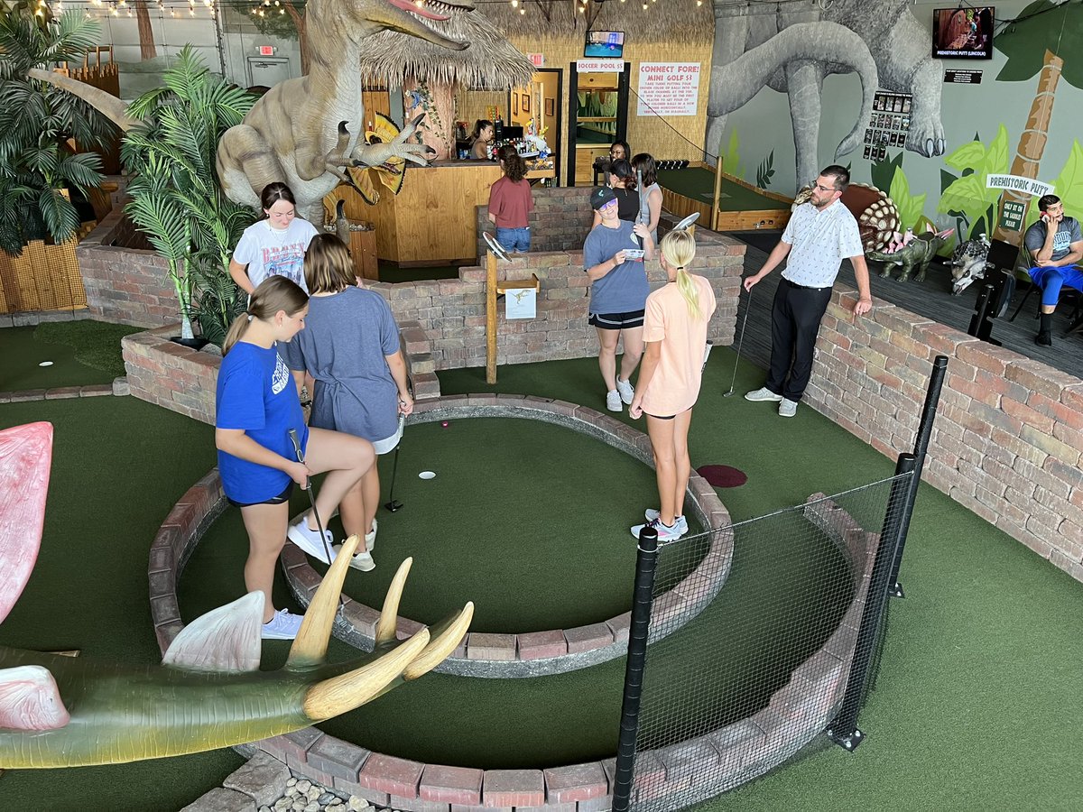 PL South Titan Girls Golf tweet media