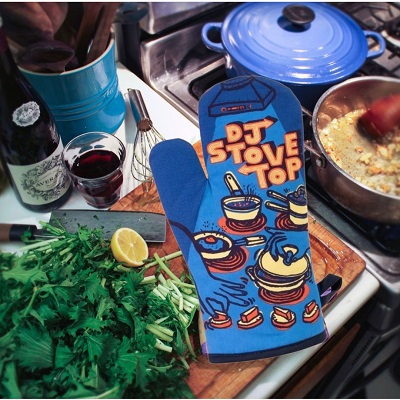 Put on the DJ Stove Top Oven Mitt, Spin those spatulas, and mix up some culinary magic! mapgiftshop.com/collections/of…