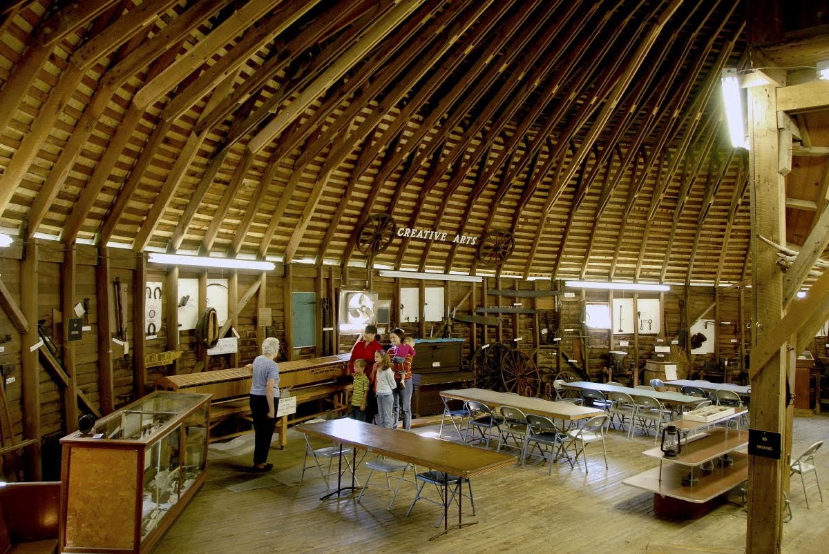 MarionCVB's tweet photo. The Hamilton Round Barn - where stories echo through the timbers. Every creak of the wood tells a tale of generations past. 🐄 Explore the magic of this historic landmark Sundays from 1:30 - 4:00 pm.
Learn more at https://t.co/fs71NsFy8T
#mymarionwv #ManningtonWV #roundbarn https://t.co/CvPvKXimWp