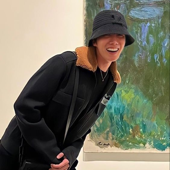 HOPEPlCS's tweet photo. missing jung hoseok do badly https://t.co/1BtmALQvKc