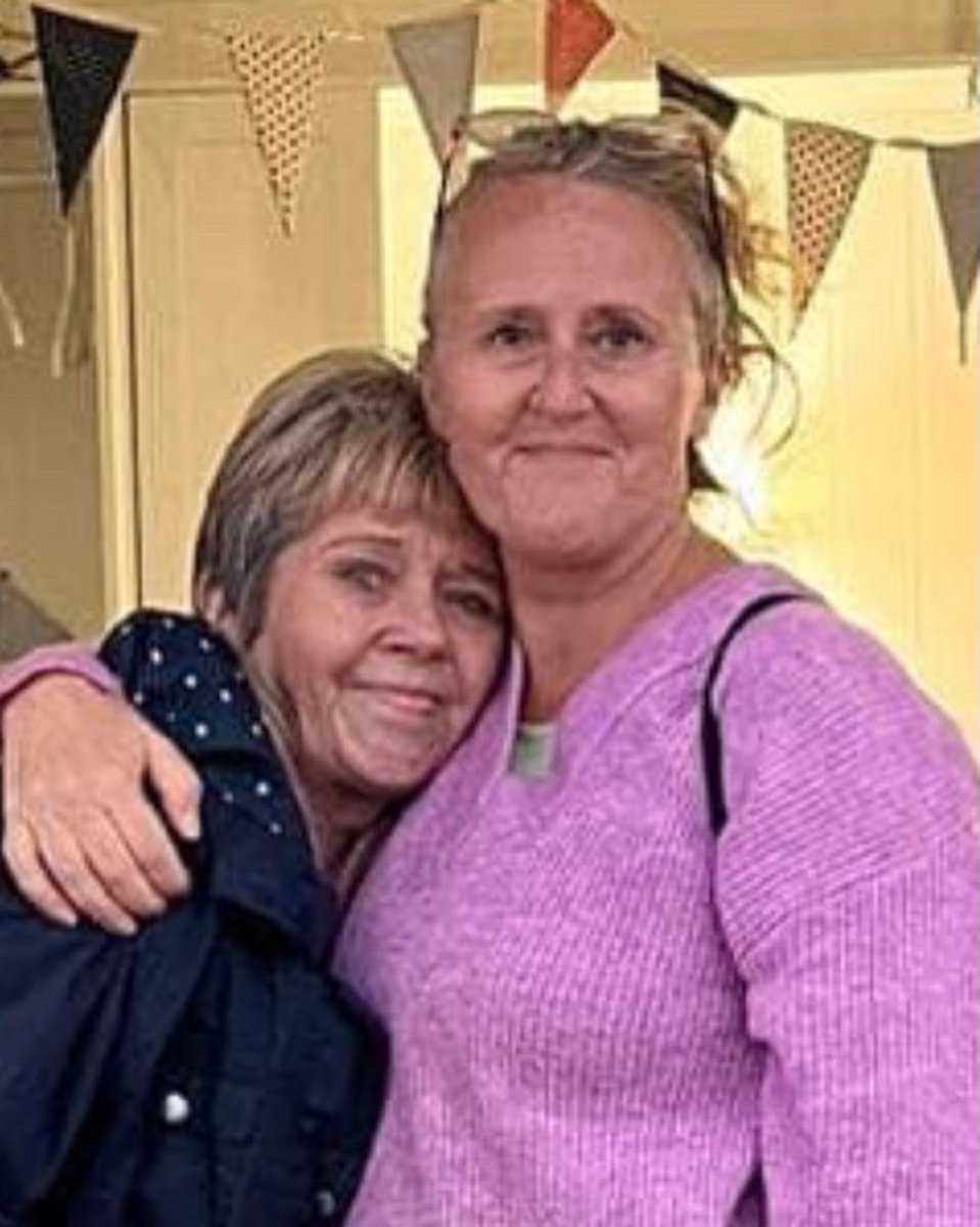 helena68 (@helena6810) on Twitter photo Devastated to lose my sister today 9 days after an out of hospital cardiac arrest - the care from nwas, a and e , critical care and end of life care was exceptional- proud to work in the nhs - huge thanks <a href="/SalfordRoyalCCU/">Salford Royal Critical Care</a> <a href="/NWAmbulance/">North West Ambulance Service</a> <a href="/NCAlliance_NHS/">Northern Care Alliance NHS Foundation Trust (NCA)</a> Devastated to lose my sister today 9 days after an out of hospital cardiac arrest - the care from nwas, a and e , critical care and end of life care was exceptional- proud to work in the nhs - huge thanks <a href="/SalfordRoyalCCU/">Salford Royal Critical Care</a> <a href="/NWAmbulance/">North West Ambulance Service</a> <a href="/NCAlliance_NHS/">Northern Care Alliance NHS Foundation Trust (NCA)</a>