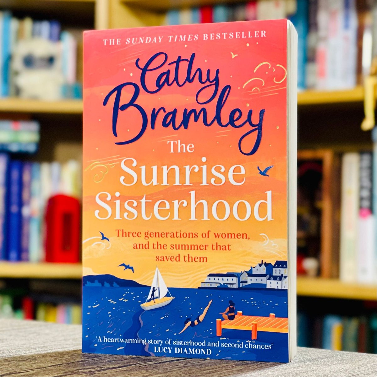 This is your one hour reminder! Don't forget to check your junk mail if you're missing the email. We're chatting to @CathyBramley this evening - Author of recently published, #TheSunriseSisterhood. A beautiful escape and a slice of Summer in this dreary August!