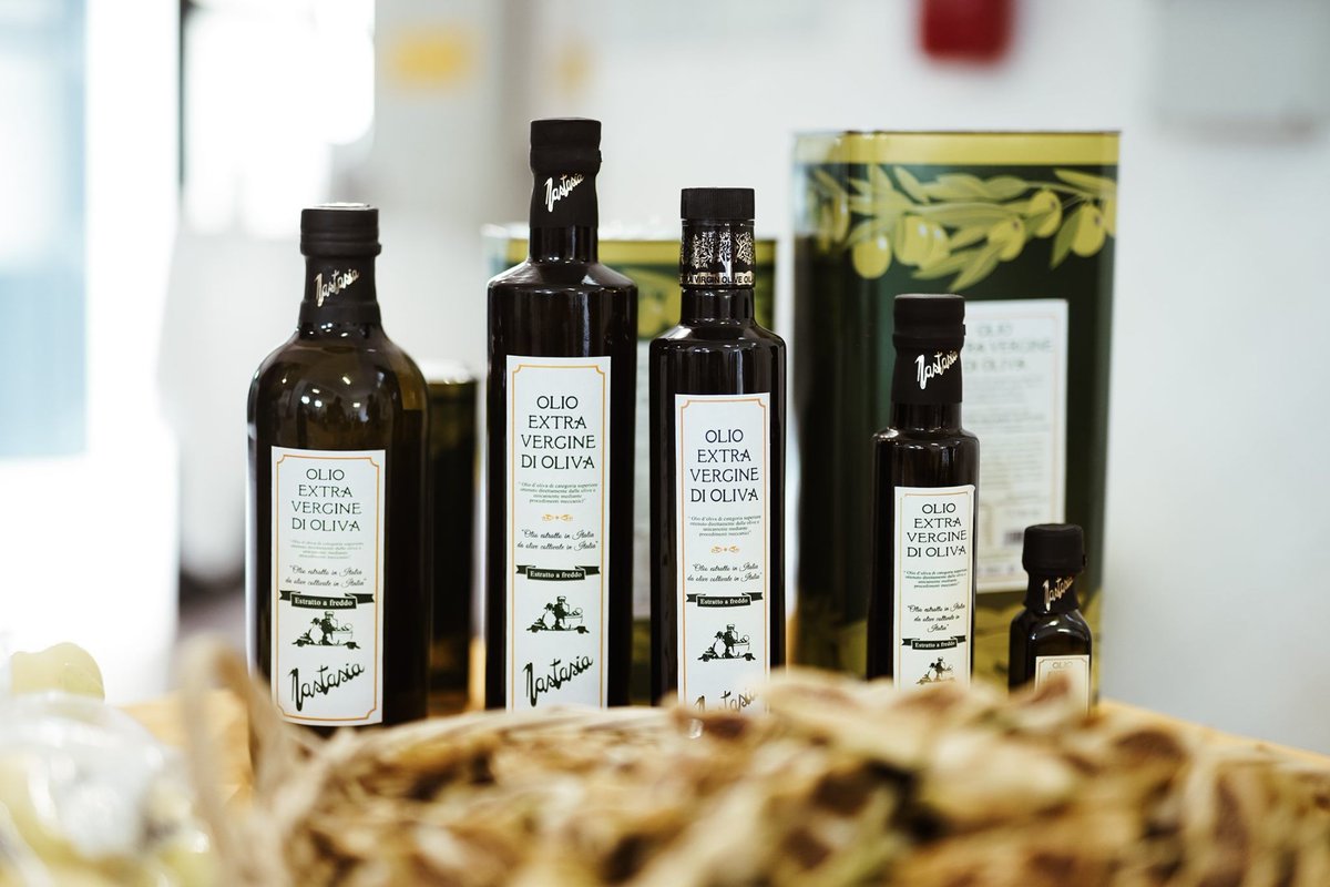 #fattoinitalia Frantoio Nastasia 'Olio Extravergine di Oliva' prodotto nel frantoio di Fragagnano (Taranto). #olio #olioextravergine