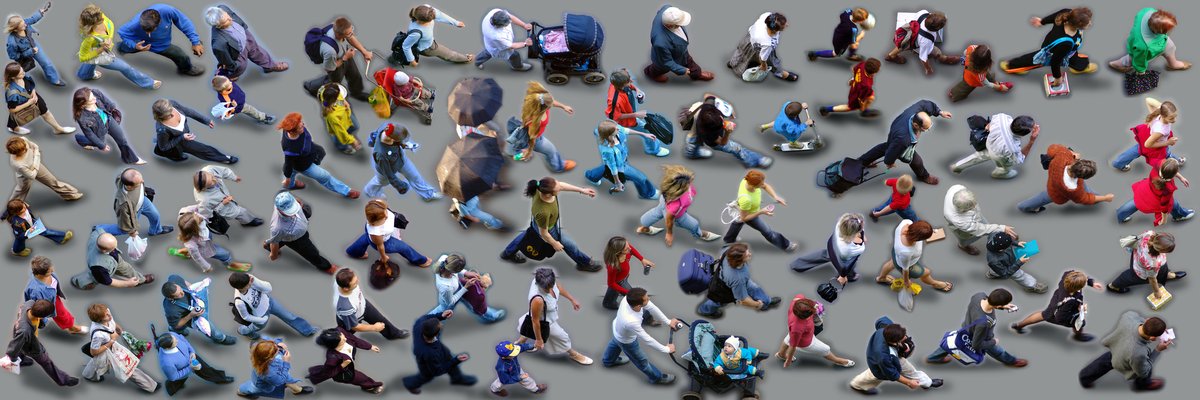 DGTes's tweet photo. 🚶🚶🚶#peatón:

✔️Lleva ropa visible y no uses auriculares. 
✔️Utiliza las aceras y los pasos de peatones siempre que sea posible. 
✔️Mira a ambos lados y establece contacto visual con los conductores antes de cruzar.
✔️Ten cuidado al pasar por aparcamientos.

#SeguridadVial https://t.co/71IV7sitXU