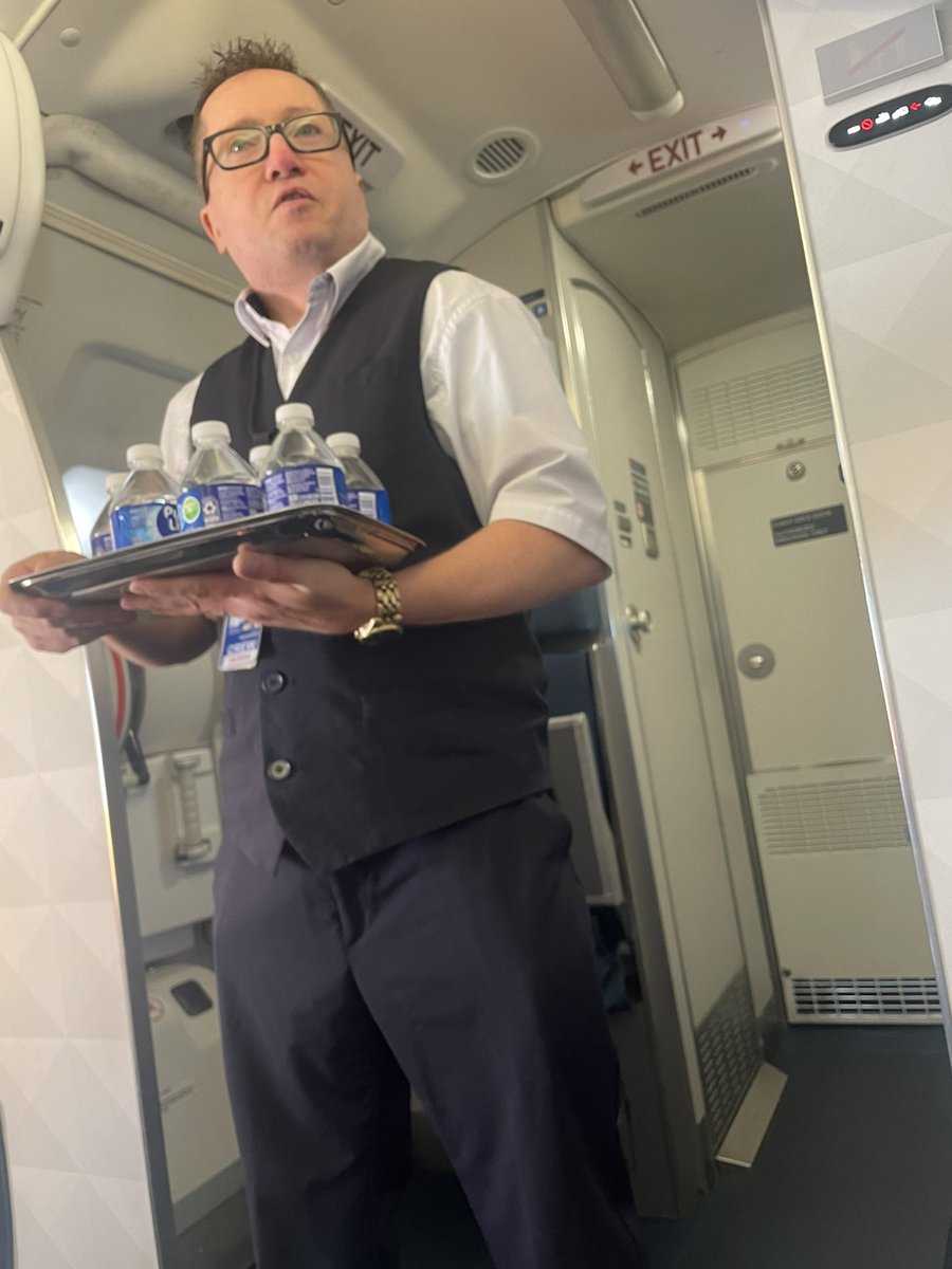 kmac_withcheese's tweet photo. @Delta @SkyWestAirlines after getting canceled to/from DTW, my connecting flight to MSP had a Grade A Flight Attendant. Keith M (employee #19773) went above &amp; beyond making today’s DL3869 flight friendly &amp; enjoyable! If there’s a promotion to be had, he should be first in line! https://t.co/G4oK9qfxOn