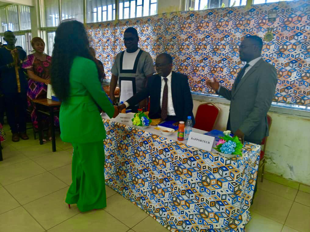 ENSTP_cmr's tweet photo. Soutenance de Ngikem Ngemoh Pretty , étudiante de la filière Génie Civil option Géotechnique à l’ENSTP  jeudi 23 août 2023.

President du jury: Pr Mbessa Michel
Examinateur : Dr Limaleba Roger Blaise 
Rapporteur : Dr Wounba Jean François 

Mention : Très Bien https://t.co/EBZzMbUcc2