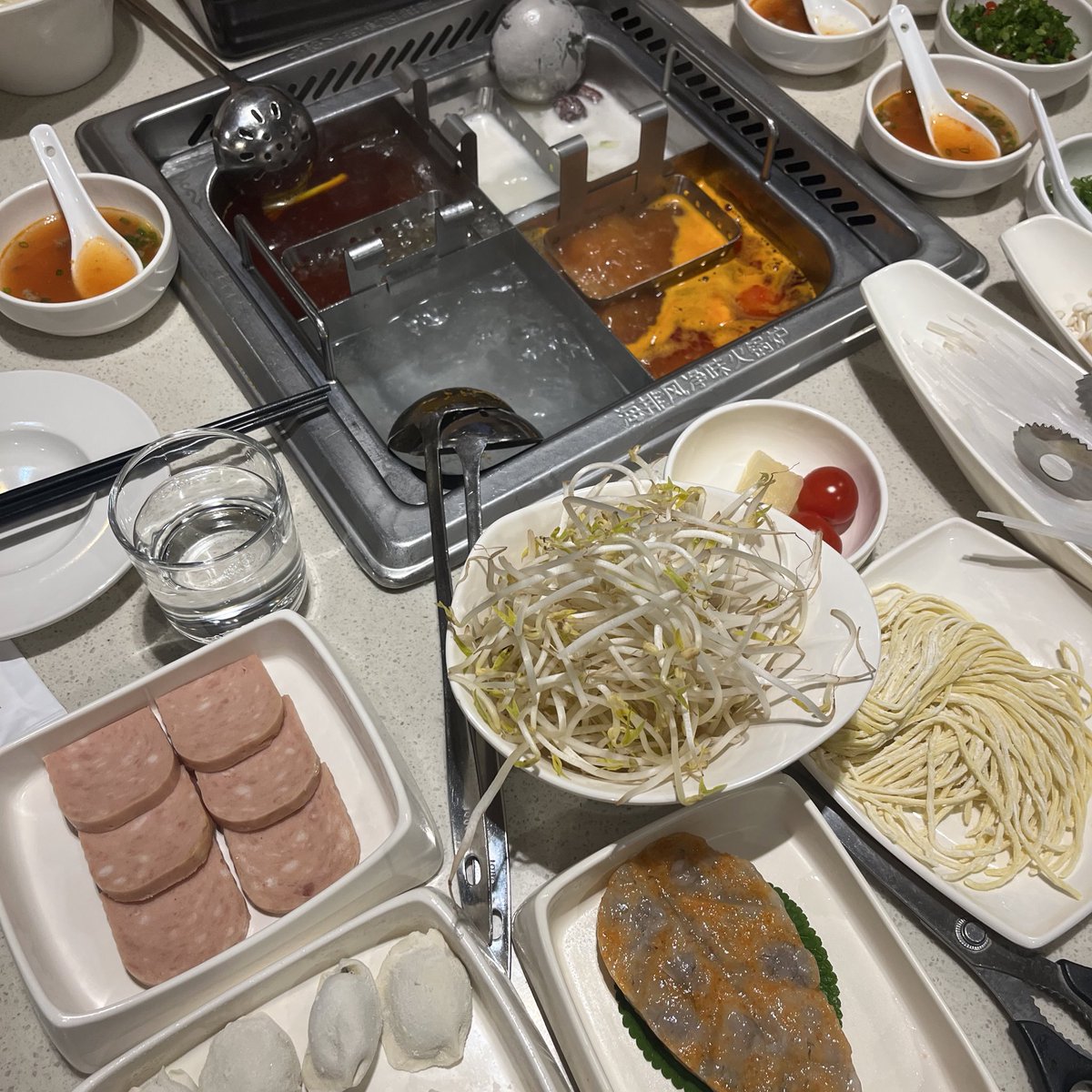 한국 와서 먹는 첫 끼가 하디라니😍ㅋㅋㅋㅋㅋ
<a href="/O311O7_/">레터</a> <a href="/211zz6/">보니</a>