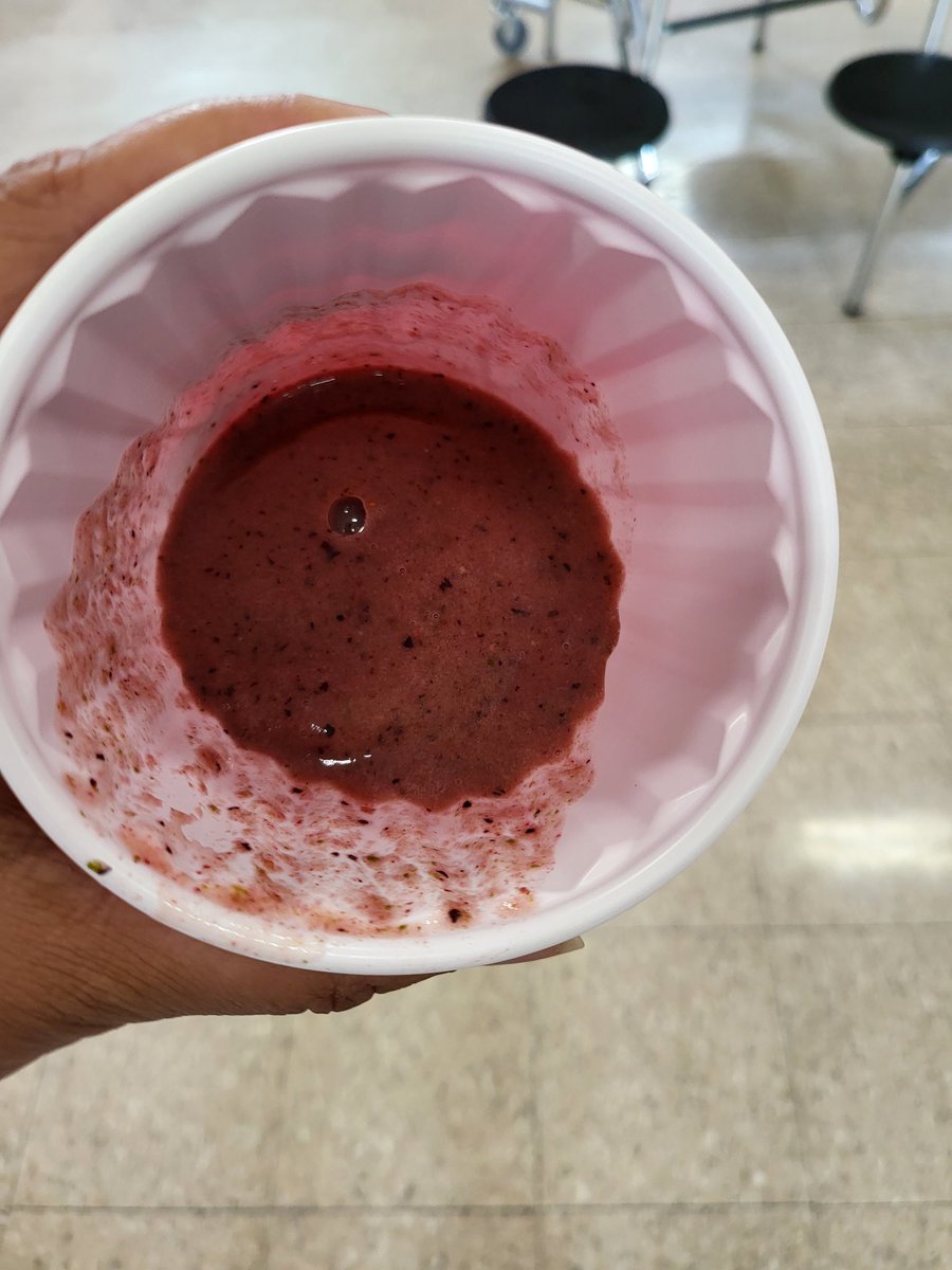 DrPleasant1908's tweet photo. #consumerscience @HudsonMiddleS @HudsonExplore Students made smoothies that had counselors and APs asking for seconds. @RobFulk #realworldexperiences https://t.co/6kHz7kNJ1p