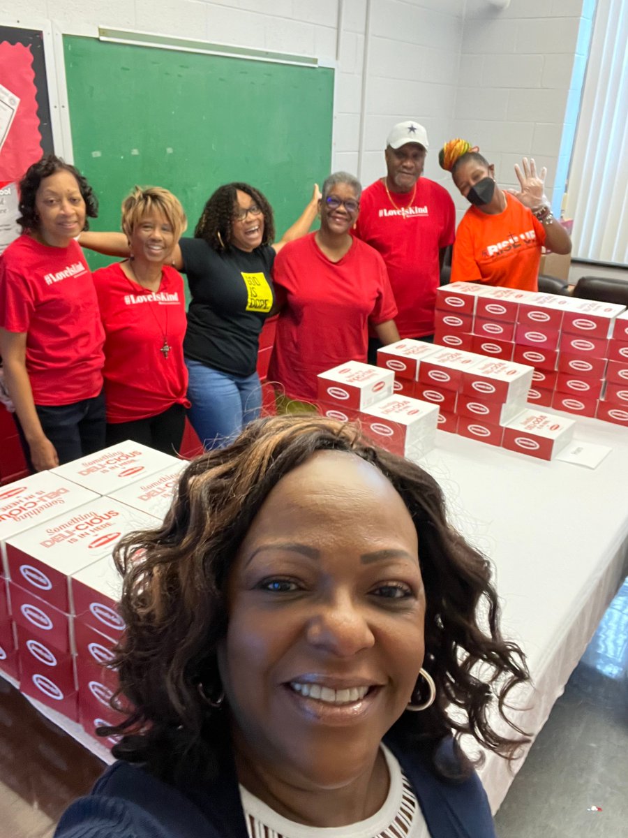 FESTarrantMS's tweet photo. We welcome our newest community partner. Thank you Gethsemane Baptist Church for the delicious Jason's Deli lunch. @TarrantMiddle @cmomont8 @TandieTaliafer1 @educator_rucker @HCS_TitleI https://t.co/qnOplESgEB