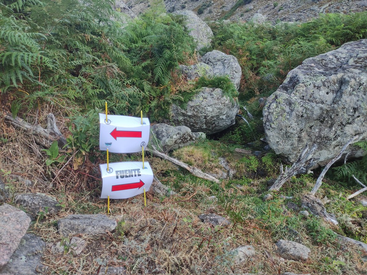 El que haga mucho calor 🌞 no depende de nosotros pero 𝐞𝐬𝐭𝐚𝐫 𝐛𝐢𝐞𝐧 𝐡𝐢𝐝𝐫𝐚𝐭𝐚𝐝𝐨 𝐝𝐞𝐩𝐞𝐧𝐝𝐞 𝐝𝐞 𝐭𝐢́.

Encontrarás un monton de fuentes bien fresquitas, 𝐍𝐎 𝐎𝐋𝐕𝐈𝐃𝐄𝐒 𝐑𝐄𝐋𝐋𝐄𝐍𝐀𝐑 tus recipientes en cada una de ellas.
👇 trailelguerrero.com/dosier-del-cor…