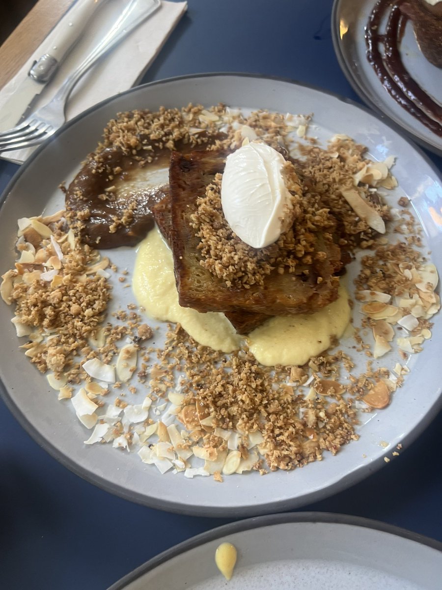 Rosemary_Murphy's tweet photo. Had a fab brunch in #Bread41 today. Couldn’t decide between the Croissant Benedict or the French toast so I tried both! https://t.co/6Bo2rsZreY