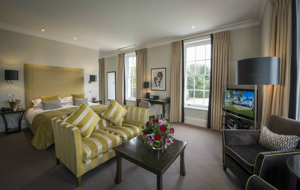 DiscoverNKT's tweet image. Looking for a last minute getaway this Bank Holiday? Check out these fantastic places to stay in and around Newmarket - the perfect base for exploring Suffolk! 🛌👇

discovernewmarket.co.uk/stay-in-newmar…

#Newmarket #BankHoliday #PlacesToStay