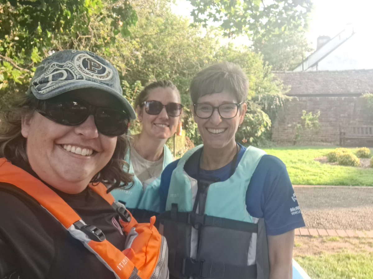 Well that was great fun #AHPsActive paddle boarding for the first time - loved it! 😍 Huge thanks to <a href="/Ruth_Hawley/">Ruth Hawley (she/her)</a> and @sarahshaw_ot <a href="/WeAHPs/">WeAHPs 💙</a> <a href="/DerbyOT/">Derby OT</a>