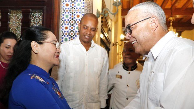 DrRobertoMOjeda's tweet photo. Concluyó satisfactoriamente visita de Nguyen Thi Le, vicesecretaria del Comité Provincial del Partido y Presidenta del Consejo Popular Ciudad Ho Chi Minh, #Vietnam. Se ratificó interés de fortalecer nexos entre las provincias cubanas y vietnamitas. https://t.co/nPCFfhLweg