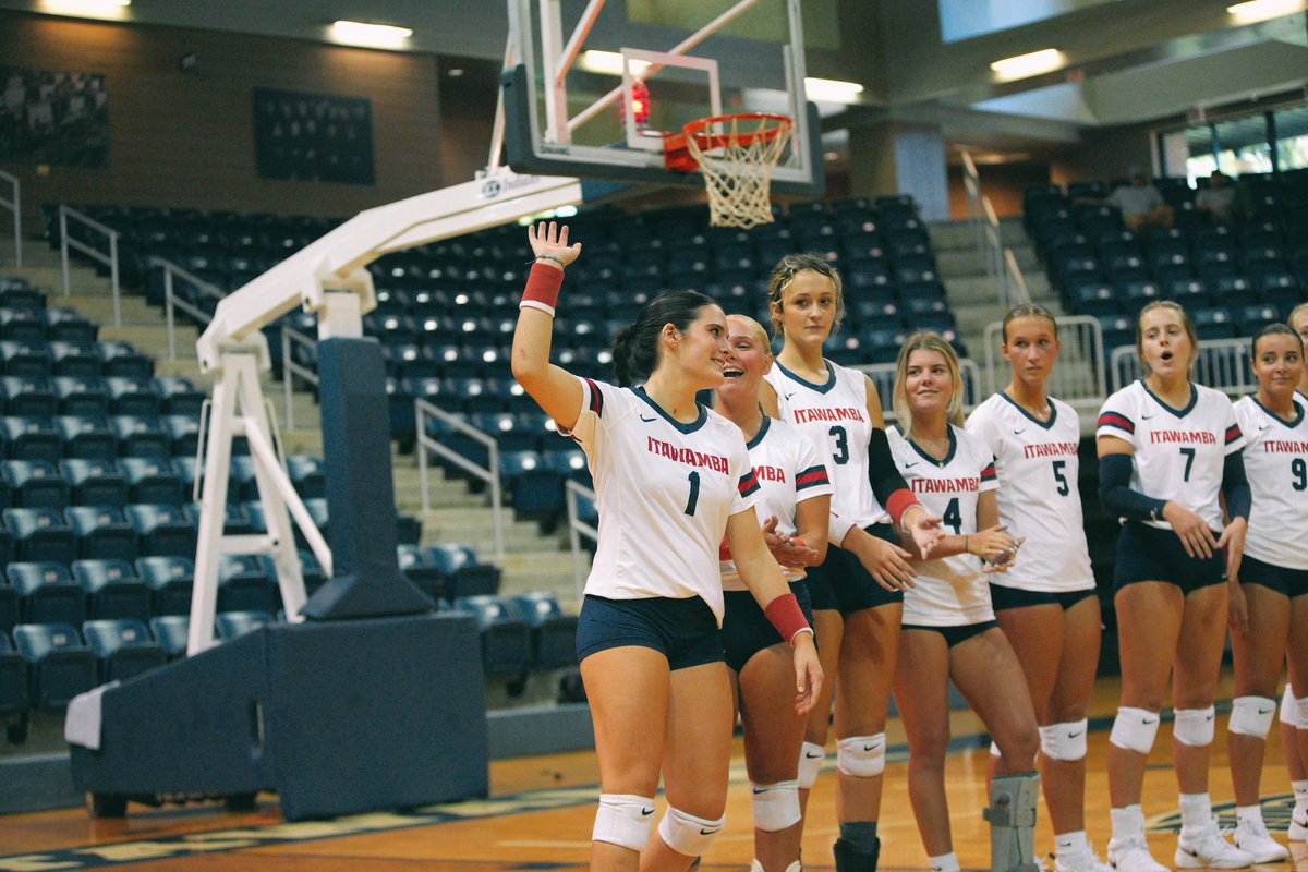 just getting started! love my tribe 🤞🏼#mudita