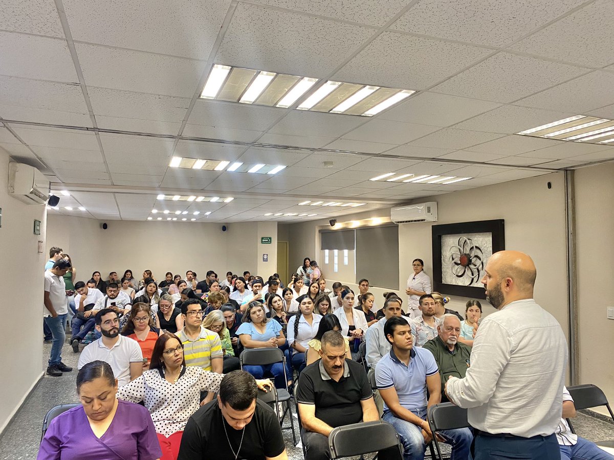 capalosmochis's tweet photo. El día de ayer se dió por concluida la capacitación de la guía mhGAP Zona Norte sede Los Mochis, el personal de salud refrenda su compromiso en materia de salud mental y adicciones para lograr un mayor estado de bienestar para todos los Sinaloenses.

#SaludConSentidoSocial https://t.co/yEAkNk0FU5