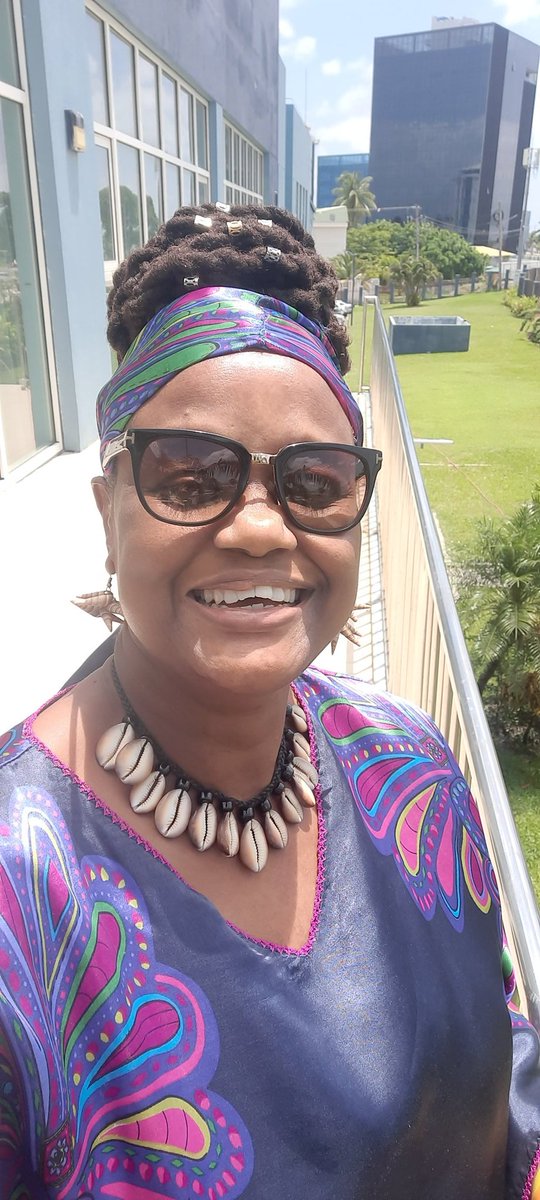 nicolecole38's tweet image. #thursdayvibes❤️💛💚✌️🔥🔥🔥 #hotfire🔥☄️🔥☄️🔥 #fuckracisminguyana🇬🇾🙄🤔😔😓 #chasethosecrazybaldheadsoutoftown☹💀😡❤💛💚 #representationmatters🙏🏿🔥👏🏿❤💛💚 #presidentnicolecole❤💛💚😇🥰🙏🦾😘 #blackexcellenceineducation📚😁😘🥰🤪