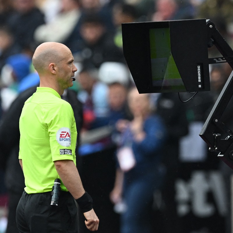 TeleFootball's tweet photo. "I missed the stupid hair pull at Chelsea versus Tottenham which was pathetic from my point of view. I didn’t want to send Anthony up because he is a mate as well as a referee and I didn’t want any more grief than he already had"

✍️ @_ChrisBascombe

#TelegraphFootball