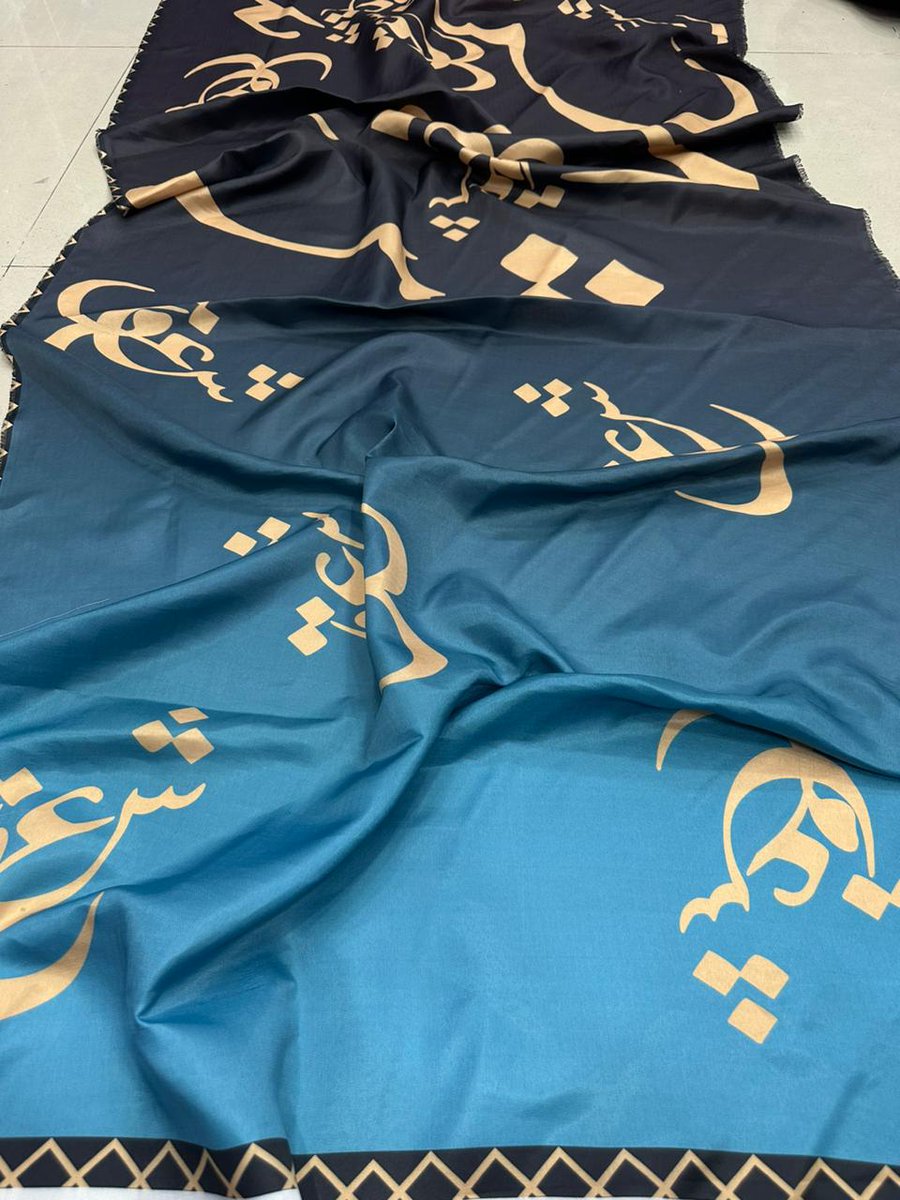 summandar01's tweet photo. #SDPK
#SD_Collection
The Wait is Over!
*Amouage Waves *
Trending Art Shawls
✨Featuring Urdu Poetry All Over The Stoles Some OF URDU Word 🖋️
UFPK02
*Available in New Vintage Colors*
Get Yours Before it Runs Out Of Stock!
*Fabric:* Silk Wool
*Size:* 2.5 meter
rate:1850* https://t.co/qBbFBQyNzB