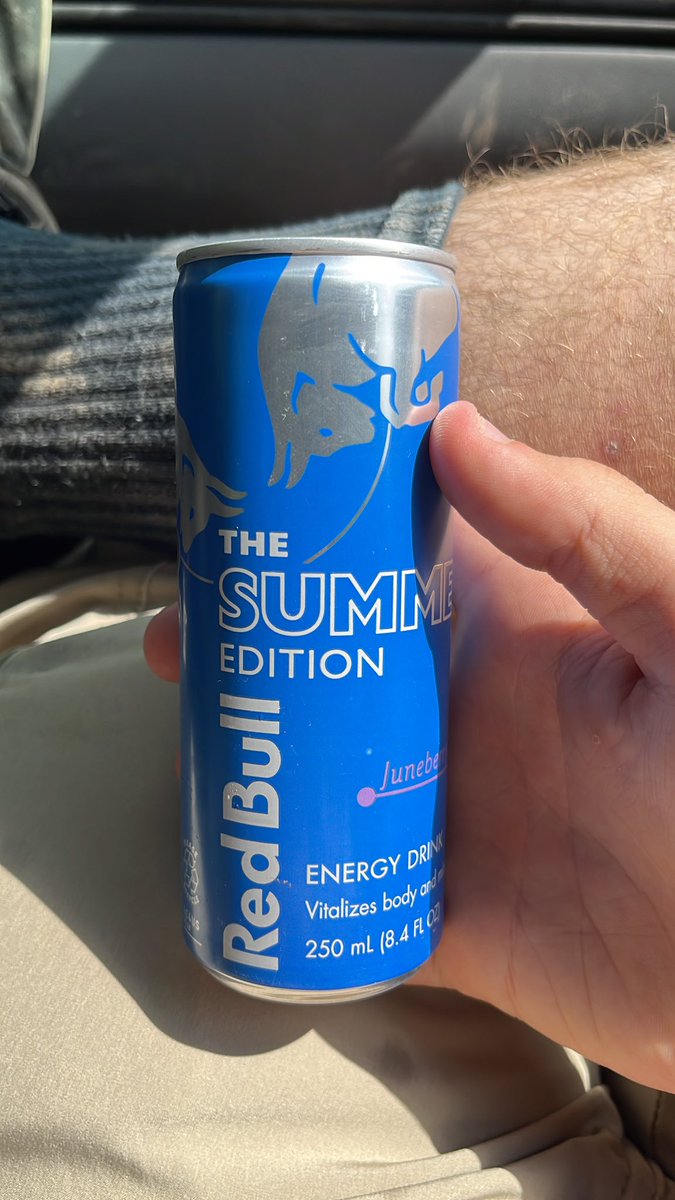 Countrymean1232's tweet photo. @redbullgaming I don’t know who to tag considering y’all have so many account but PLEASE keep this flavor year around, I’m on my hands and knees begging, best flavor EVER https://t.co/YIMnCvGn6M