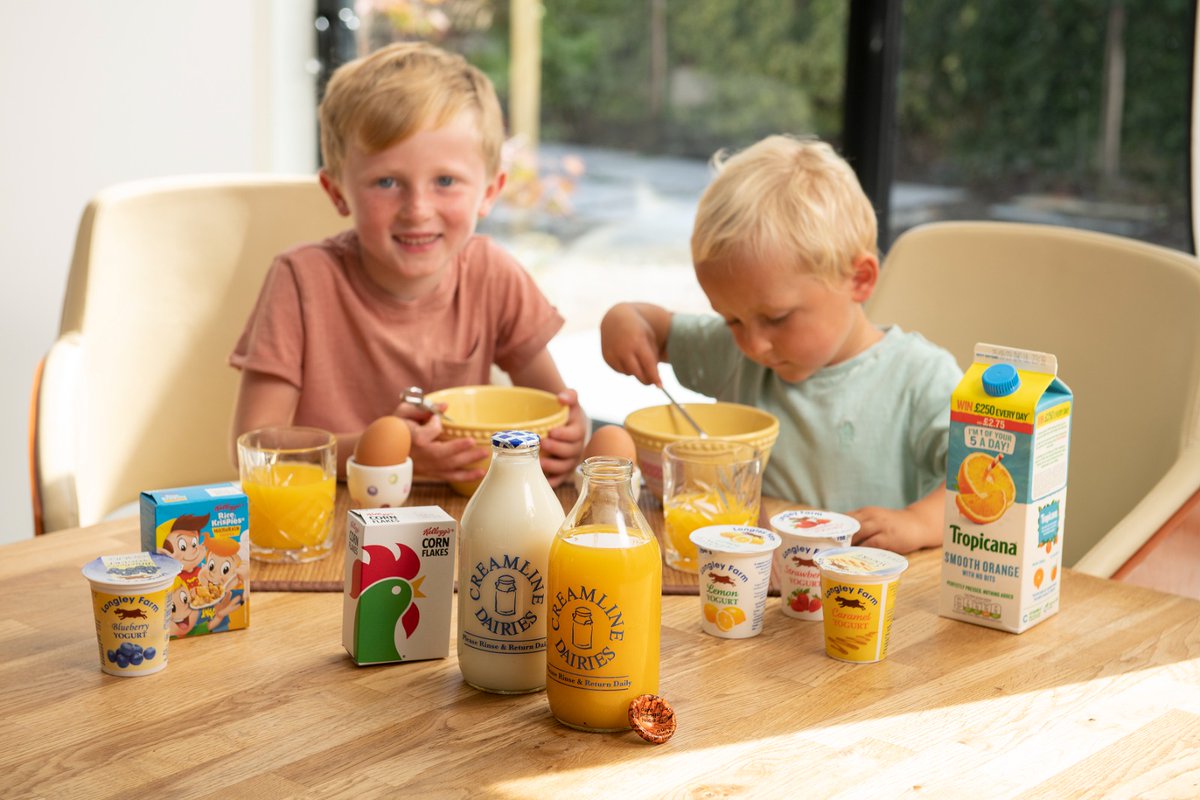 SpamellaB's tweet photo. MODEL BOYS 🩷

So proud of my lads representing @CreamlineDairy and being one of the faces of their brand!

Recipes coming soon from me too 🍴😋 https://t.co/izJXGEedl8