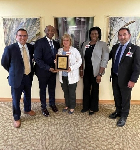 NYP in Your Community (@nypcommunity) on Twitter photo #NYPQueens was proud to be honored by the American Hospital Association (<a href="/ahahospitals/">American Hospital Association</a>) for its commitment to the borough and 50 years of participation and leadership in the AHA. The award was presented to #NYPQueens President @jaclynmucaria and team. <a href="/ColumbiaMed/">Columbia Medicine</a>, <a href="/WeillCornell/">Weill Cornell Medicine</a> #NYPQueens was proud to be honored by the American Hospital Association (<a href="/ahahospitals/">American Hospital Association</a>) for its commitment to the borough and 50 years of participation and leadership in the AHA. The award was presented to #NYPQueens President @jaclynmucaria and team. <a href="/ColumbiaMed/">Columbia Medicine</a>, <a href="/WeillCornell/">Weill Cornell Medicine</a>