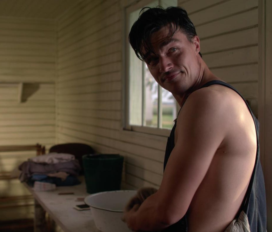 📸 <a href="/FinnWittrock/">Finn Wittrock</a> as Young Roscoe in #LouieMovie