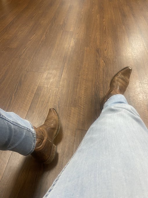 Everytime random subs send me bread, I get stiff asf😮&zwj;💨DM to get pounded by this CashPipe #findomalpha<a href="/tag/findomalpha"class="tags"><span>#findomalpha</span></a>