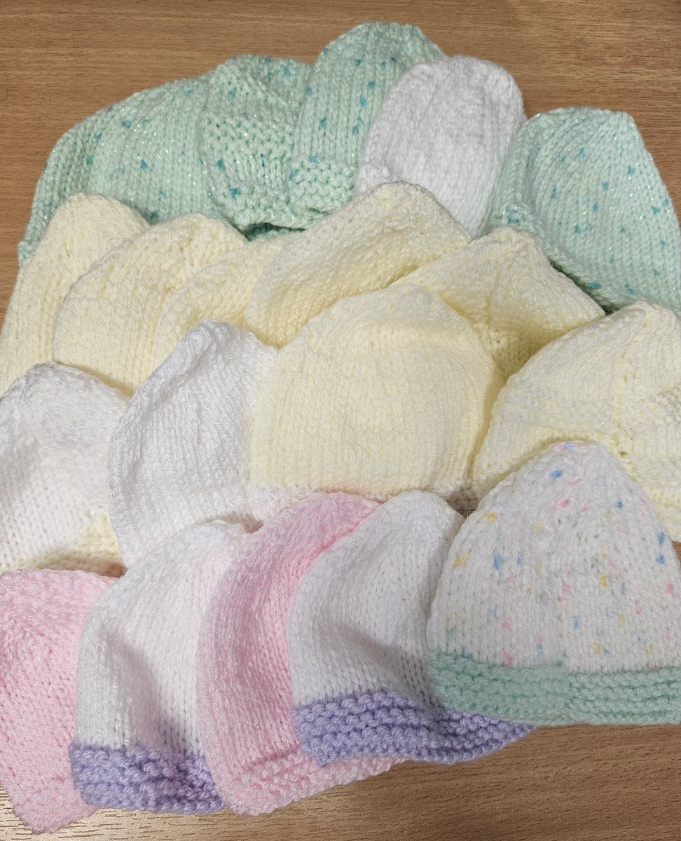 williamblo's tweet photo. We thank the family who brought these beautiful knitted hats to follow up clinic, for the babies currently on our Neonatal Surgical Ward. Not long ago, this family's baby was looked after by the neurosurgical and NSW teams.
We are @Bham_Childrens family. https://t.co/g2L4U49AKa