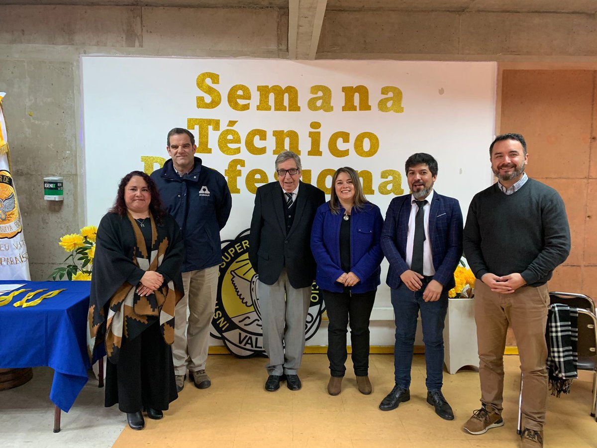 ft_centronorte's tweet photo. Nos sumamos a la ceremonia de inicio de la #SemanaTP de Insuco Valparaíso junto a @SEREMI_EDUC_V, estudiantes, docentes, otros establecimientos y autoridades regionales, jornada que brindó un reconocimiento a empresas e IES que han entregado oportunidades a sus estudiantes TP🚀 https://t.co/BX13IKKYxs