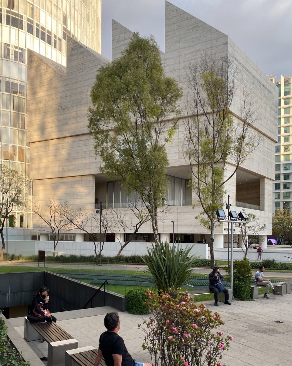 masa y vacío, color y pasión... Inscriptions are open for the planopli #architecturejourney to #mexico (Dec 8-20th, 2023)! Check the website for loads of photos &amp; info, a preliminary travel schedule and inscription modalities. Photo: <a href="/david/">David Noël</a>.chipperfield, <a href="/museojumex/">Museo Jumex</a>, © Jao Smet