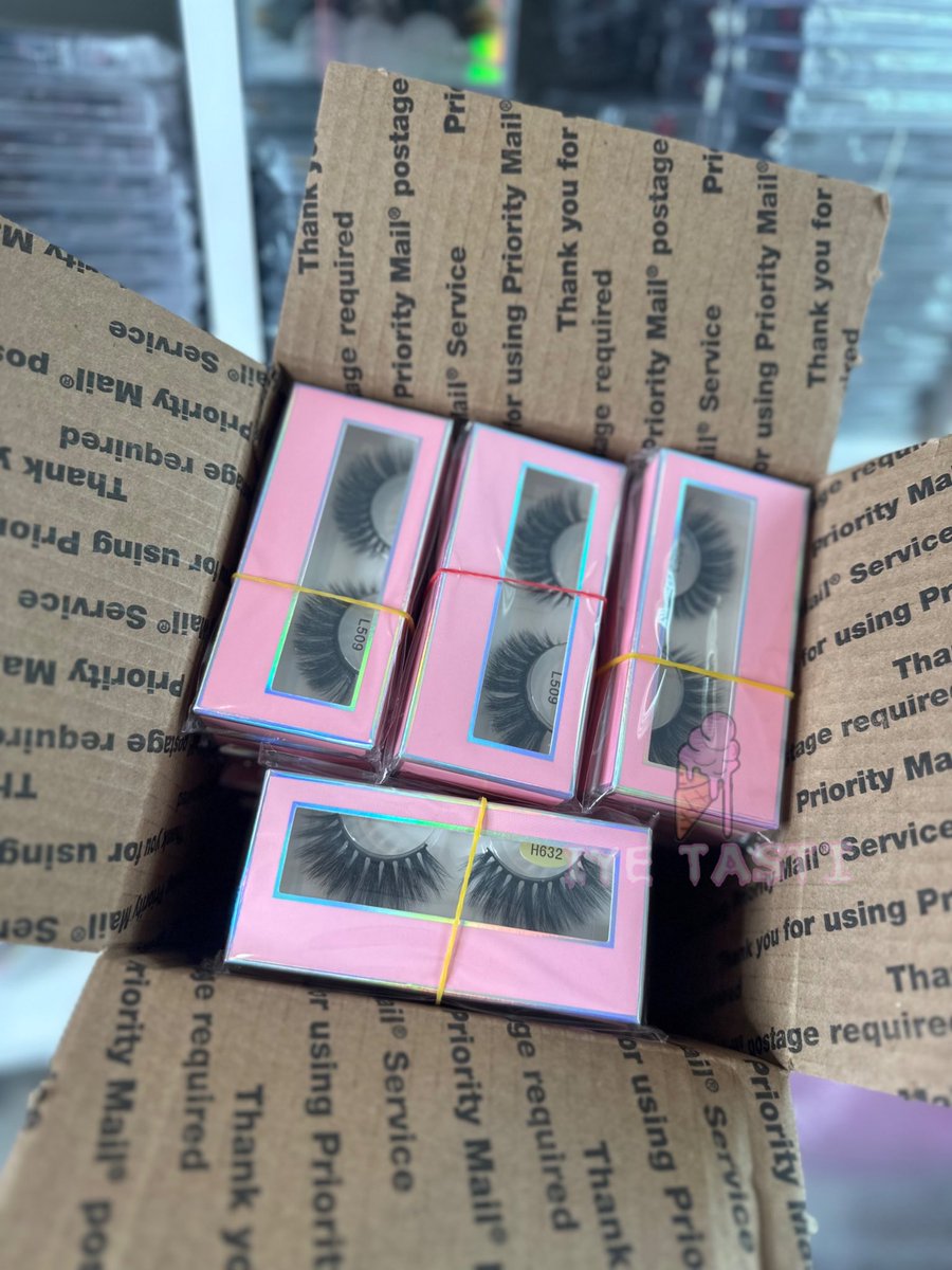 40 Wholesale bundles with these box options will be available 9/4 ONLY! 🎀Start your business with less than $100 and Choose any 20-23 mm style and box color of your choice! 🩷 Set your alarms 🚨 Sale starts midnight EST