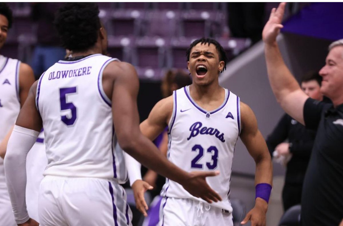 That first day feeling‼️😀 Happy 1st Day of classes @UCAAthletics!👏📚 #ASUNBuilt | #BearClawsUp