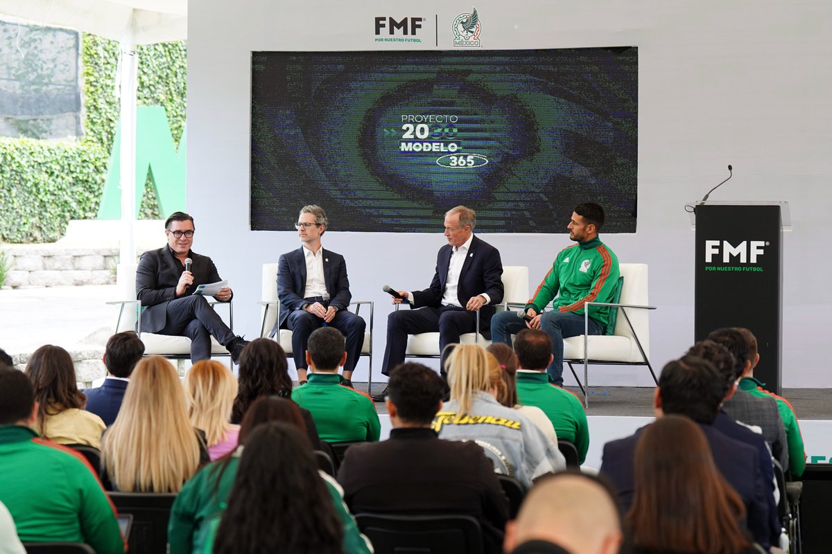 Watch live the talk about the 2030 project, with <a href="/Antonio_Rosique/">Antonio Rosique</a>, <a href="/isisniega/">Ivar Sisniega</a>, <a href="/JArnaizLastras/">Javier Arnaiz</a> &amp; Luis Maldonado. 

🎥: bitly.ws/T56b
#VamosTodos