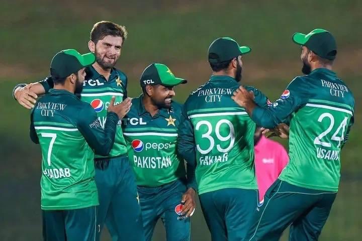 What a game!! Great performance @iNaseemShah, @76Shadabkhan and partner @ImamUlHaq12.