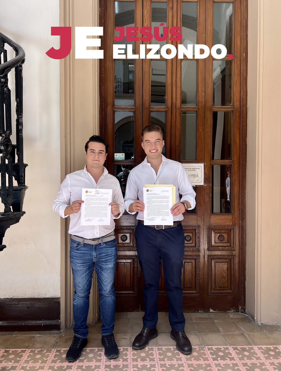 JesusElizondoS's tweet photo. Hoy jóvenes de @Alianza2030 y vecinos de Guadalupe presentamos un escrito dirigido al Gobernador @samuel_garcias para proponerle la creación de un comité multisectorial para el Mundial FIFA 2026 donde GPE será una de las 3 sedes en México. #Mundial2026 #FIFA #Guadalupe ⚽️ https://t.co/HbEuLwnvza