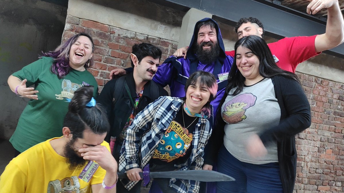 latabernaderol's tweet photo. 💣 ÚLTIMO DÍA DE CRACK BANG BOOM 💥
Esto fue, pasó y salió el domingo! Un montón de gente linda con la que pasamos un evento hermoso!
Ahora que pasaron un par de días y estamos más tranquis, les mostramos un poquito de todo 💜 https://t.co/5HrqZeBId6