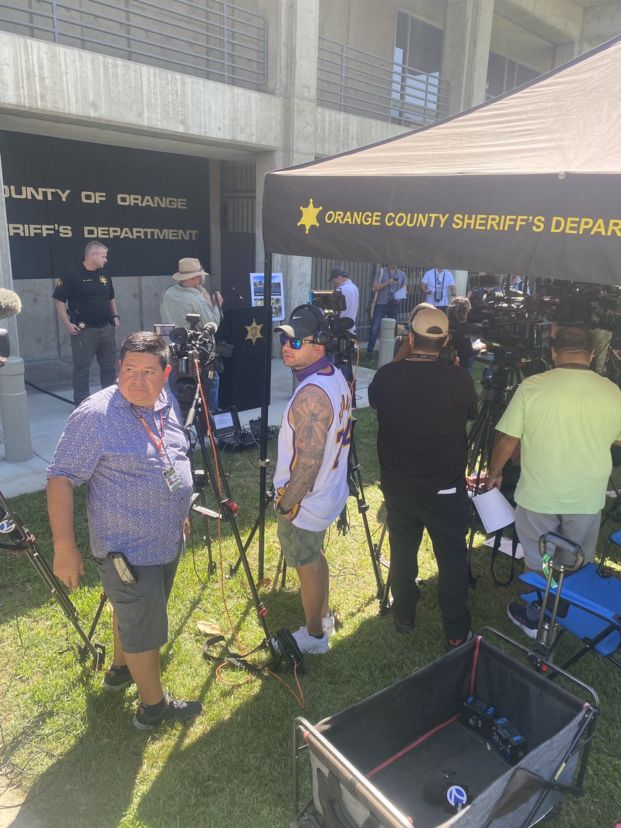 ChipYost's tweet image. News conference with updates on Cook’s Corner shootings about to start at 3pm. Will be live on @KTLA #CooksCorner