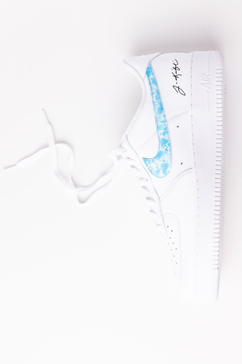 grovecollectnil's tweet photo. Limited Edition: The @Lane_Kiffin Collection

@grovecollectnil x @Realtree custom designed Nike AF-1 

Only 50 pairs available - drops on our members only site at 6PM CT today (Thursday, August 24th) 

Sign in to be ready ➡️ https://t.co/XoVnPzsBIi https://t.co/mUK9Bdpm3H