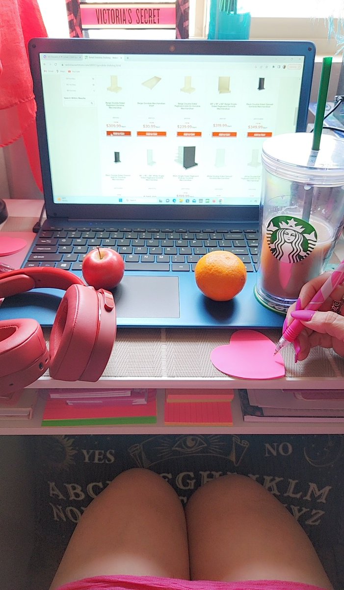 Novasugarr23's tweet image. Break time! 🌸

 Work
            Work
                        Work.

 Is it 4:20 yet? 🌿

#hustlenflow
#WorkFromHome