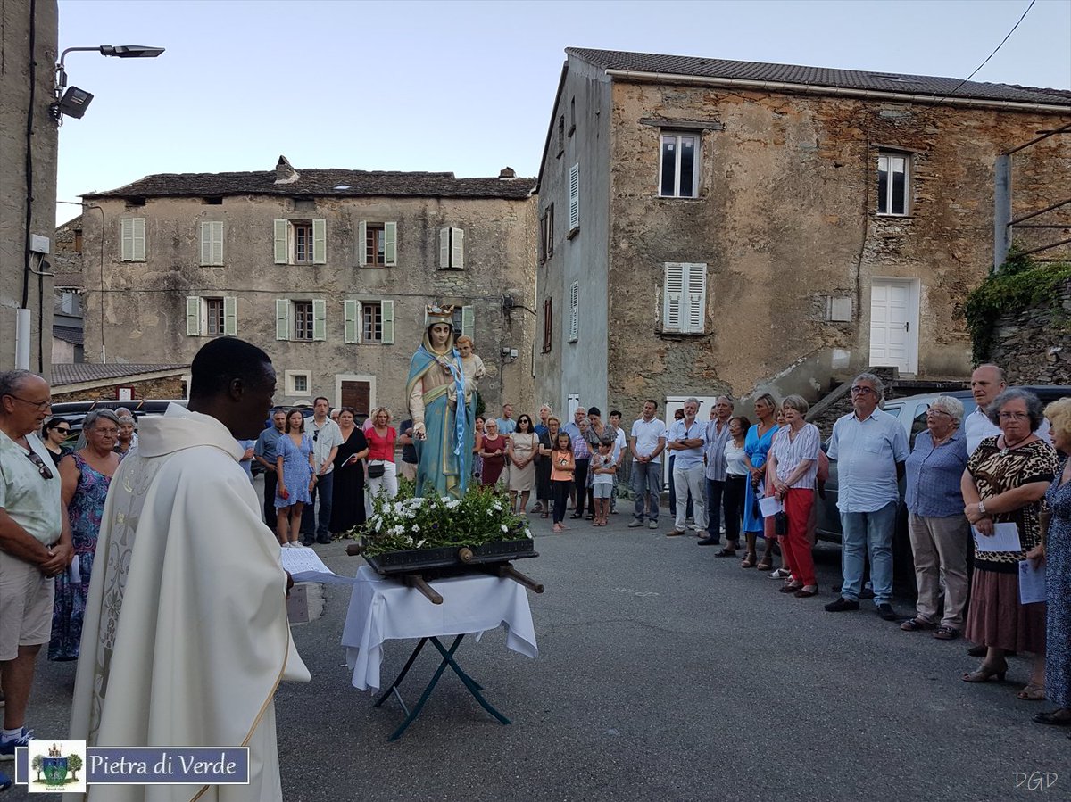 pietra0DI's tweet photo. Assunta Gloriosa à Pietra di Verde . Messe et Procession anticipées le lundi 14 août 2023 . 💖📷 #PietradiVerde https://t.co/gb3OCORfJy