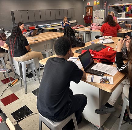 LimaCitySchools's tweet photo. Rhodes State College working with our Lima Senior Early Childhood Education students this week.
Rhodes is working with students to earn pre-apprenticeships and college credits.
#LSHCareerTech #CT4Success https://t.co/lKoMgBCA1A