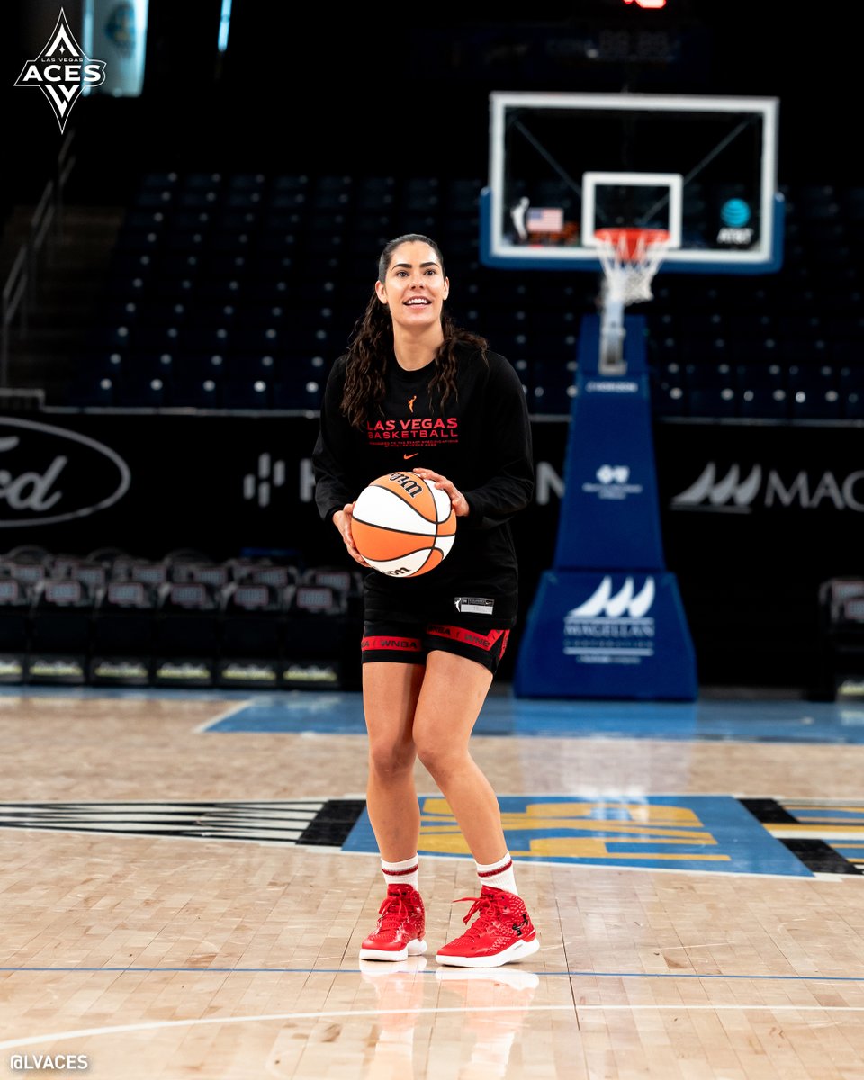 LVAces's tweet photo. When it's your birthday and game day 😁
#ALLINLV https://t.co/ksMSMvQaqv