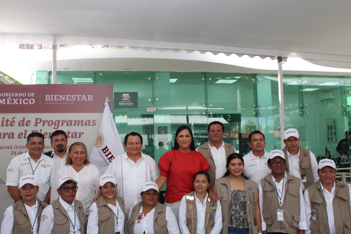 MarisaFrancoC's tweet photo. Esta mañana acompañé a la secretaria del Bienestar @A_MontielR , al Delegado Federal, @huachodiazmena y al Subdelegado Edgardo Medina Rodríguez en la Instalación del Comité de programas para el Bienestar en nuestra cabera Municipal. https://t.co/bdF9m6q4CW