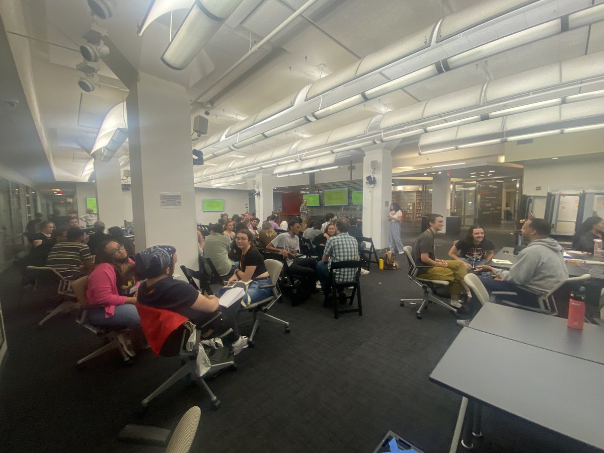 CFMLeigh's tweet photo. Final session before the closing orientation reception- Understanding Community Information Needs. Thanks to @newmarkjschool alum @MaxResnik for leading these fun exercises! #communityreporting #communityjournalism #listening #futureofjournalism https://t.co/l2UvT99cn1