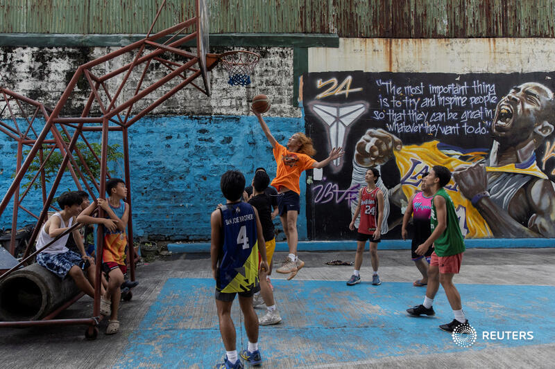 It may be dwarfed by other nation’s sporting prowess, but the Philippines’ fervor for basketball is gigantic, and enthusiasm for the sport is only intensifying ahead of the 2023 FIBA Basketball World Cup reut.rs/45GpZBN 📷 @eloisaalopez 1/6