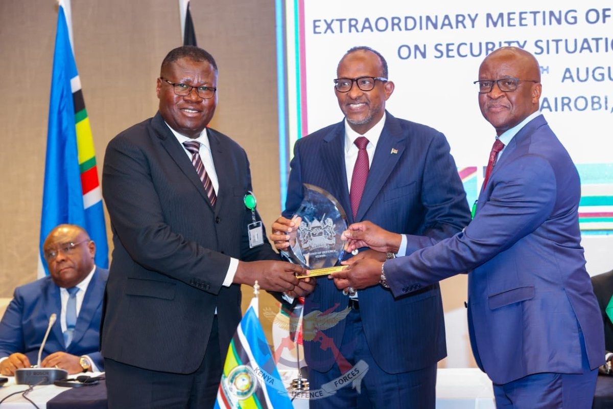 East Africa Community (EAC) Ministers of Defence met in Nairobi today to consider the progress of the East Africa Community Regional Force - Democratic Republic of Congo (EACRF - DRC) 

bit.ly/3OT9QCe